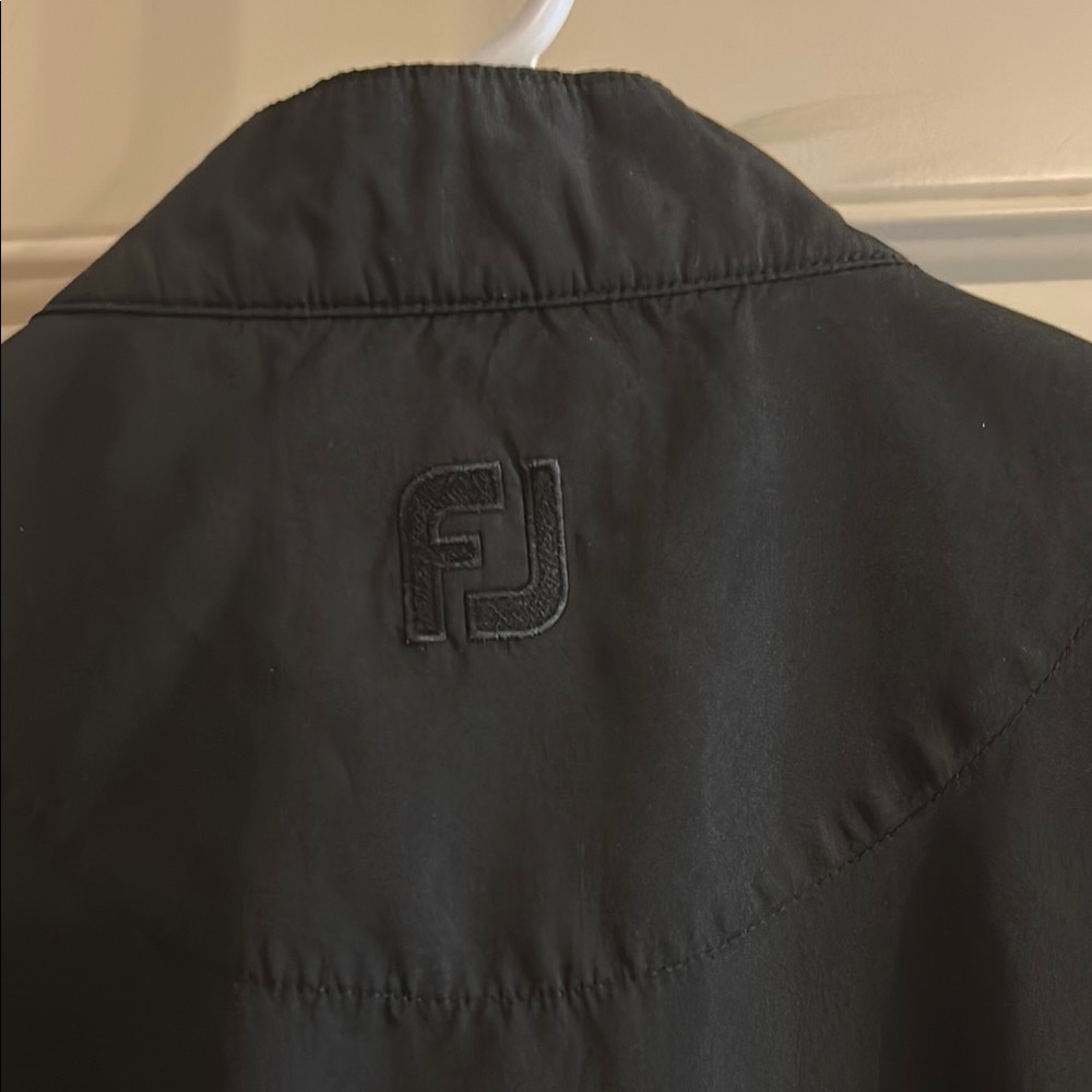 FootJoy Black Sleeveless Golf Vest Polyester V-Neck - Picture 3 of 3